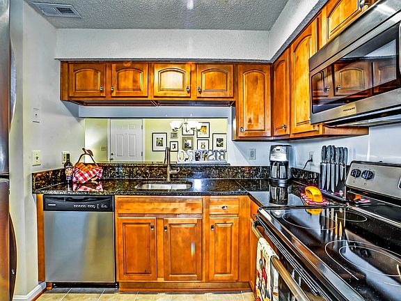 2nd image of 6911 Mary Caroline Cir #G
