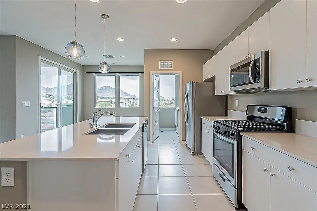 11230 Hidden Peak Ave — Photo 1
