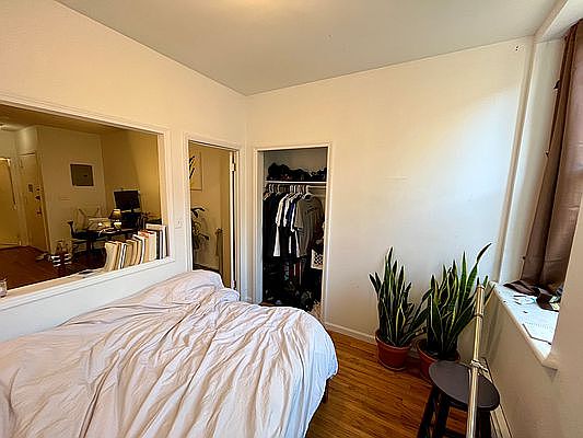 4th image of 98 Orchard St APT 4D