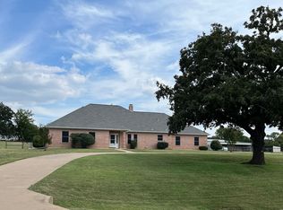 4763 Red Oak Cir, Aubrey, TX 76227