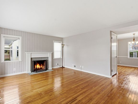 5th image of 2512 E 58th St