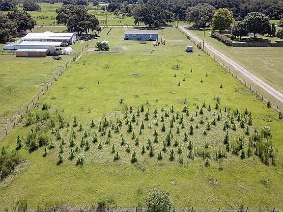 4th image of 436 Alderman Rd