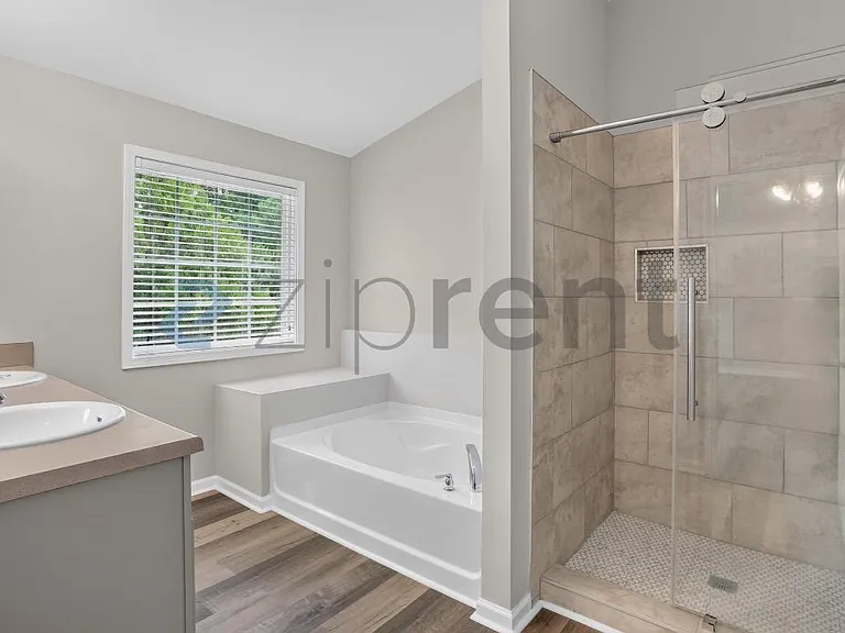 118 Meeting Place Rd — Photo 17
