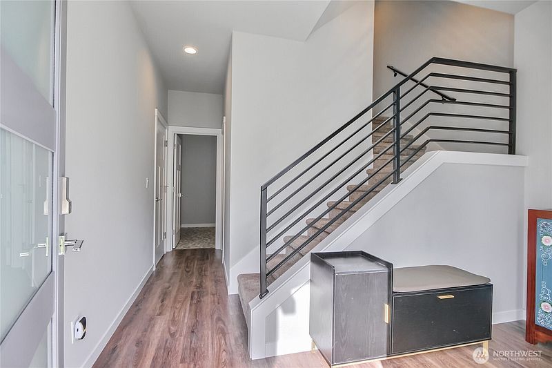 2nd image of 1828 25th Street