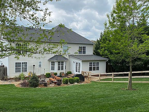 3rd image of 2408 Brighton Farms Blvd