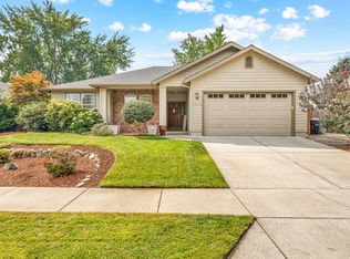 1949 Woodside Dr, Medford, OR 97501