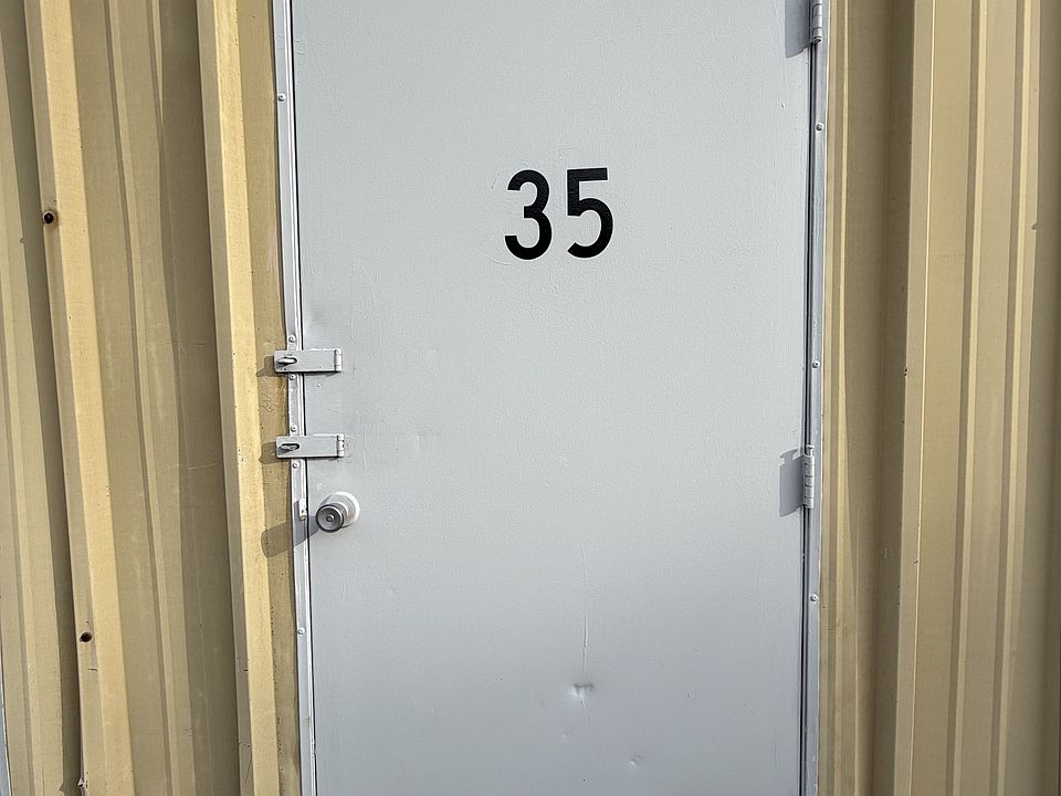 1st image of 1020 S Santiago Dr #35