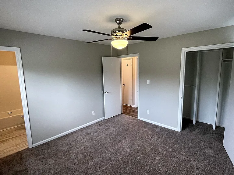 1095 Strathdon Ave — Photo 15