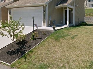 302 Glencoe Ln, Morgantown, WV 26508