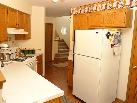 5th image of 1225 Darnell Dr