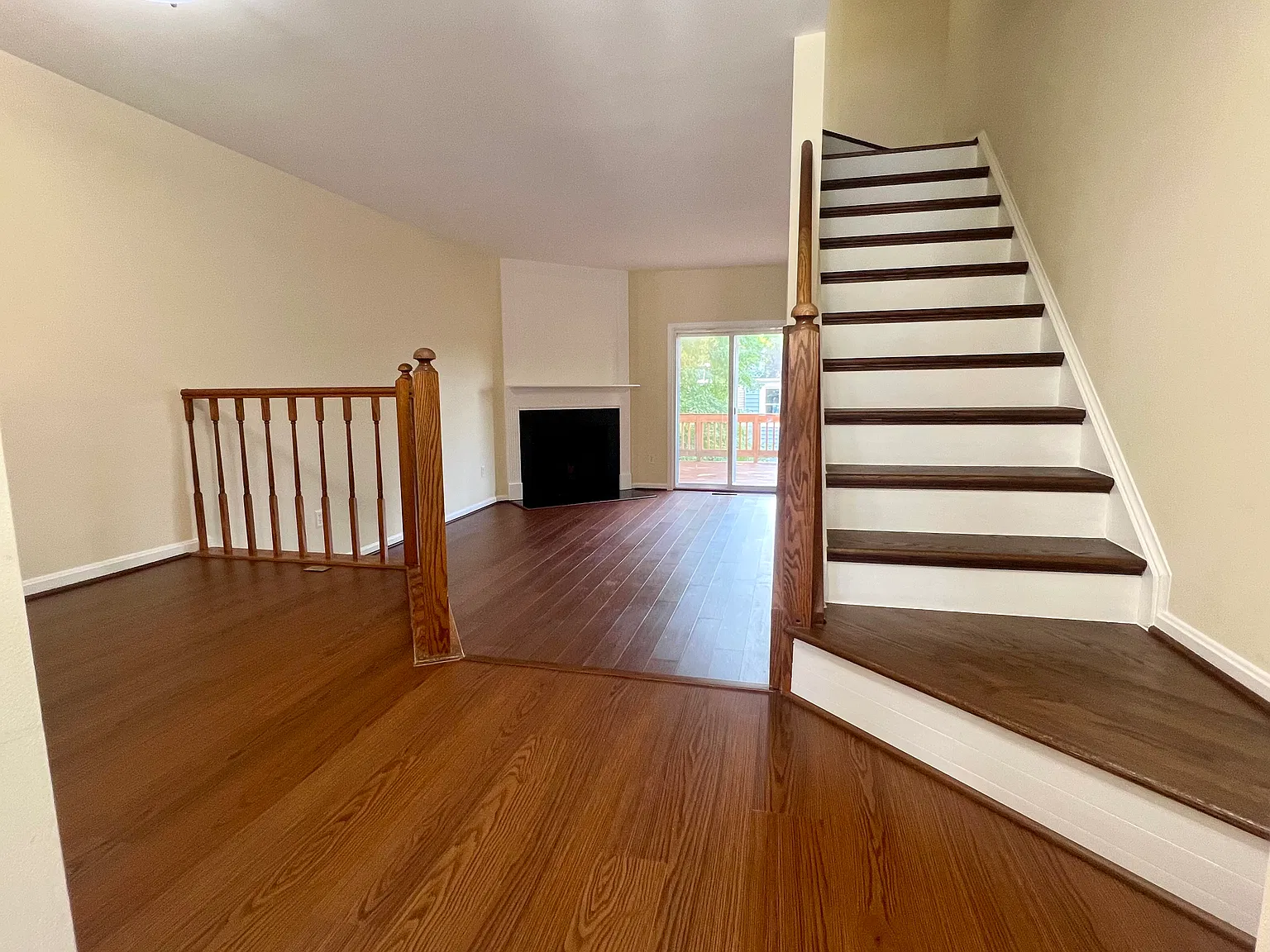 3 bed, 2.5 bath, 1452 sqft, $2,900 — Photo 3