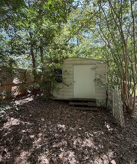 2736 Vassar Rd — Photo 16