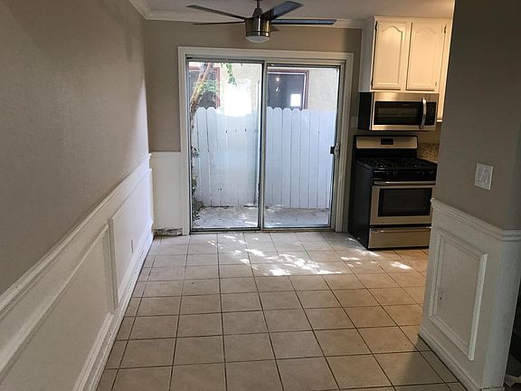 3rd image of 268 N Wilson Ave APT 3