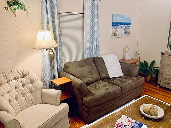 5th image of 6 Stebbins Dr