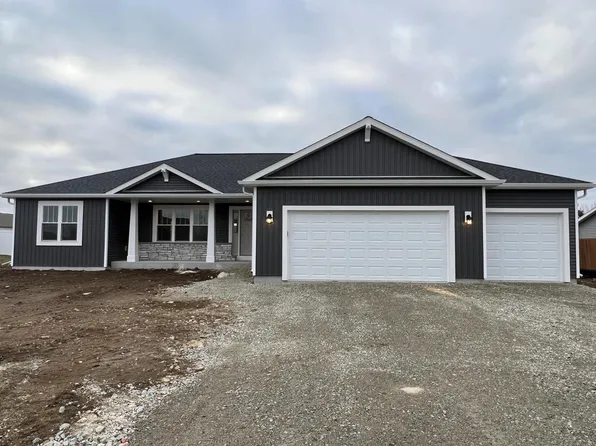 315 Crestview LANE, Lake Mills, WI 53551