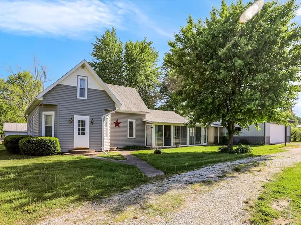 9184 S Geneva Main St, Flat Rock, IN 47234