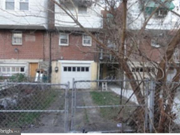 2nd image of 5120 Oakland St Floor 1