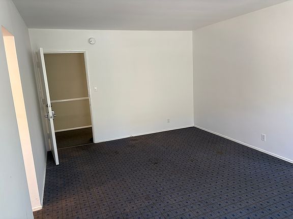 4th image of 1005 N Sweetzer Ave APT 17