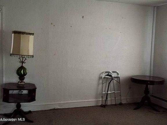 5th image of 345 Phelps St