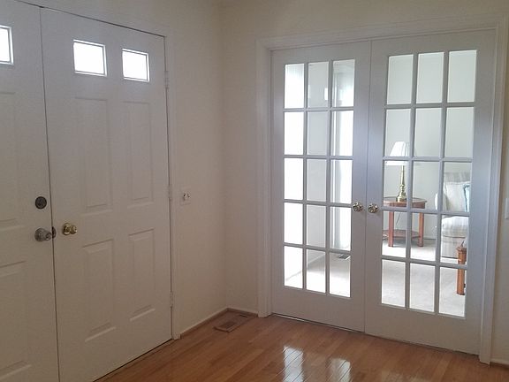 3rd image of 5827 Oakland Park Dr