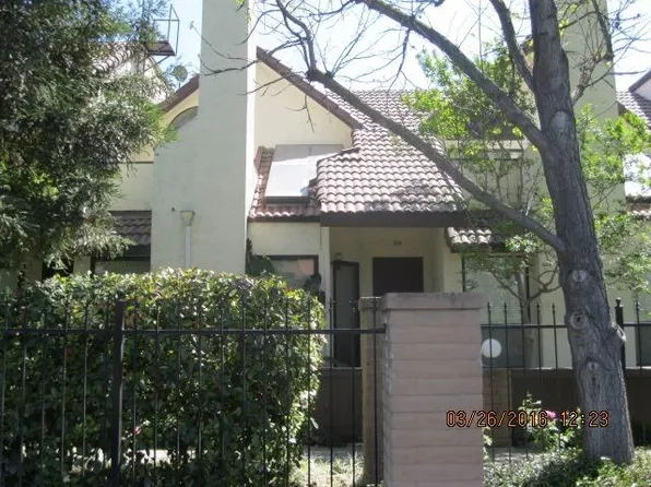 2890 E Huntington Blvd #104, Fresno, CA 93721