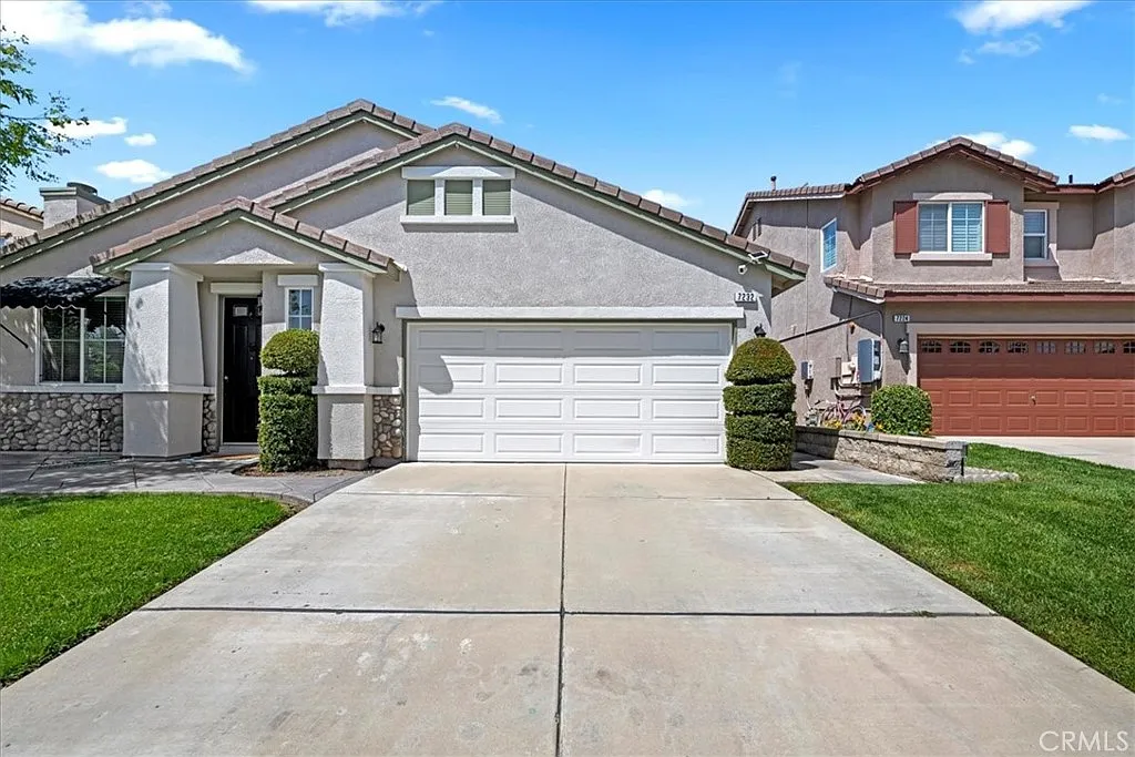3 bed, 1765 sqft, $3,700 — Photo 4