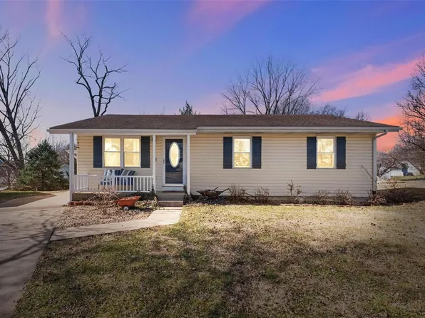 34 Tiffany Ln, Washington, MO 63090