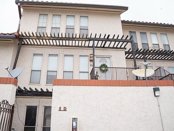 2nd image of 101 W Del Mar Blvd 9D