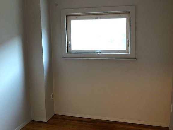 3rd image of 1409 E 84th St #1