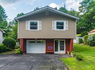 20 Grove St, Harriman, NY 10926