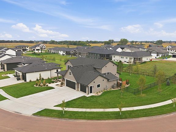 2nd image of 431 Brody Court