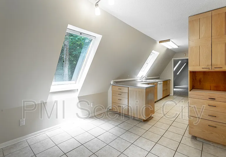 1602 Rustic Homes Ln — Photo 11