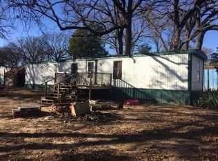 135 Garner Dr, Mabank, TX 75156