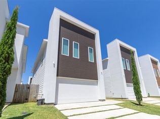 5507 Paraiso Pl, Houston, TX 77091