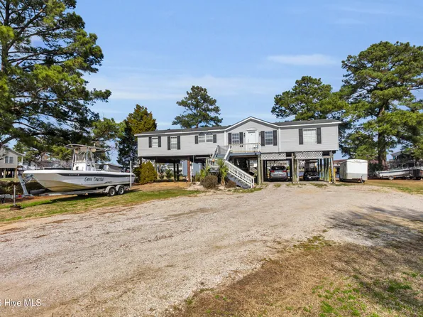 211 D Drive, Chocowinity, NC 27817