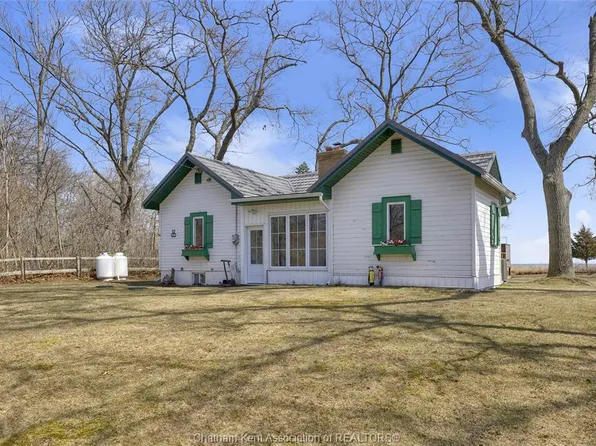 17762 Lakeshore Rd, Chatham Kent, ON N0P 1X0