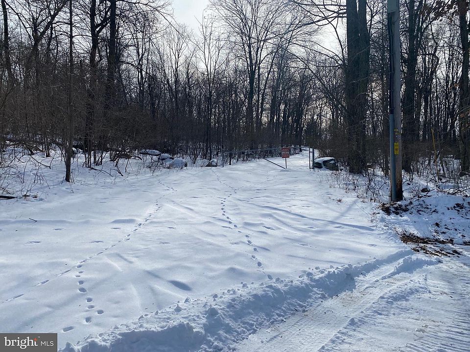 2nd image of 9 Erhardt Rd
