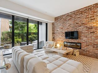 300 Salter St #109, New Westminster, BC V3M0L9
