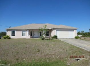 915 Poinsettia Ave, Lehigh Acres, FL 33972