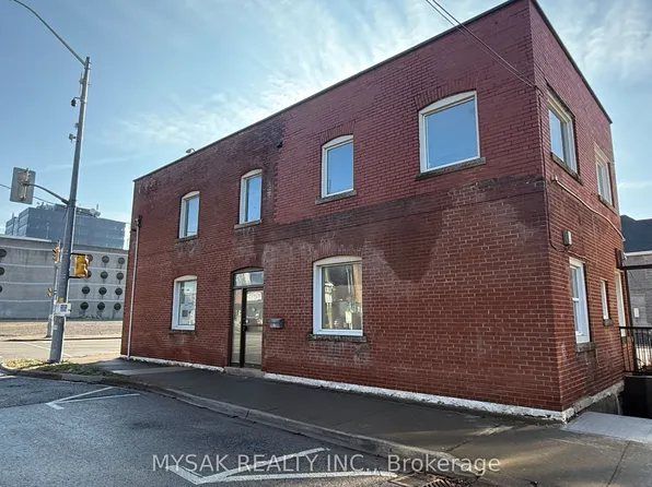 7 King St, Saint Catharines, ON L2R 3G8