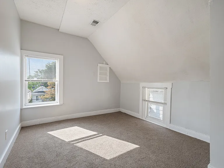 459 E Brandeis Ave — Photo 9