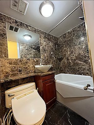 5th image of 140 E 16th St APT 6
