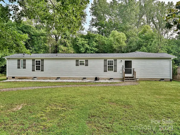 1140 Randall Ct, Concord, NC 28025