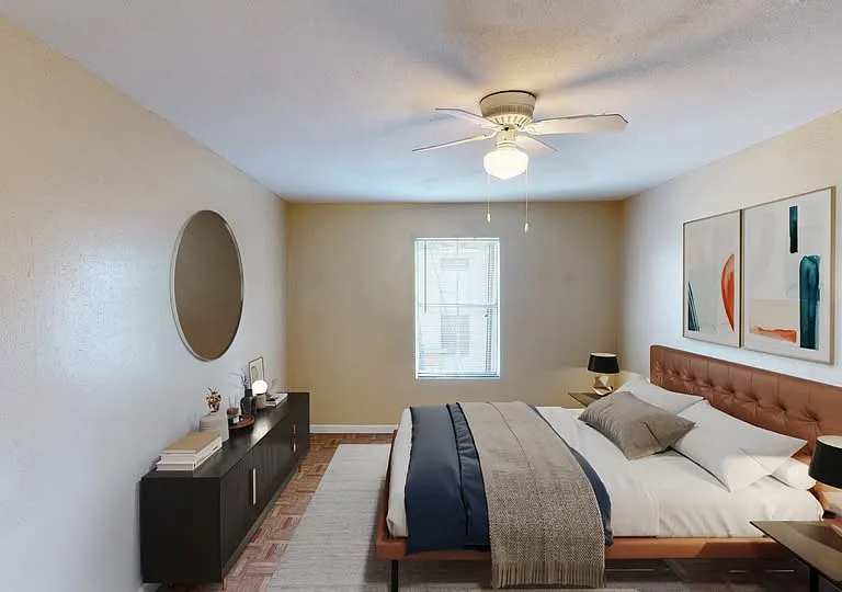 Creekwood Apartments — Photo 52