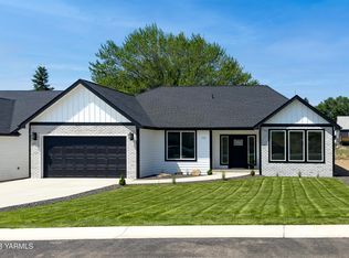 104 Vineyard View Ln, Yakima, WA 98901