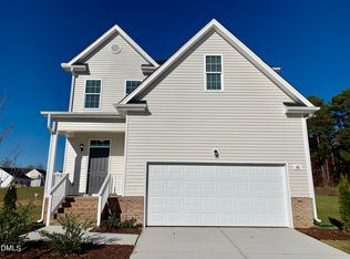 48 Weathervane Dr, Zebulon, NC 27597