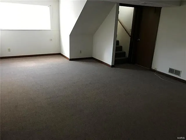 1770 Sparrow Point Ln — Photo 11