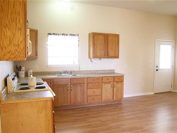 4th image of 2065 County Road 432
