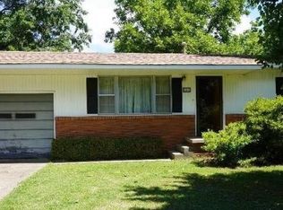 301 NE East St, Stigler, OK 74462