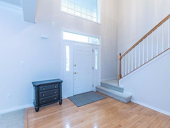 2nd image of 1174 Shetland Dr